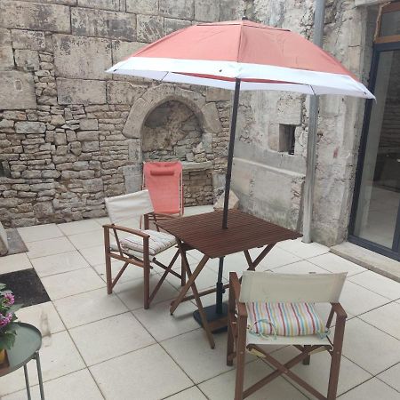 Studio De Charme, Au Calme Dans Le Vieux Chaumont Шомон Екстериор снимка