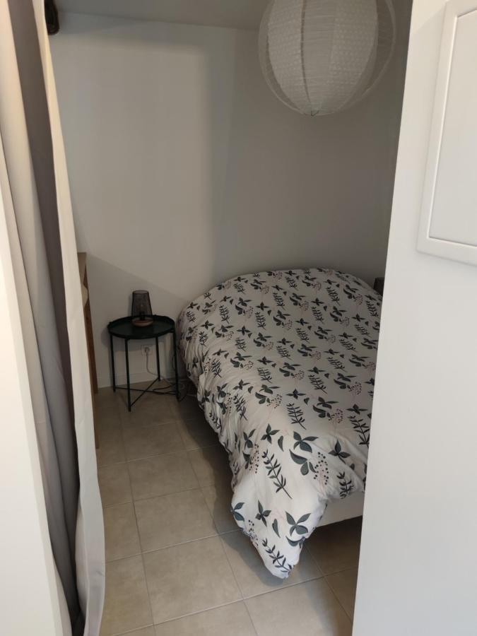Studio De Charme, Au Calme Dans Le Vieux Chaumont Шомон Екстериор снимка