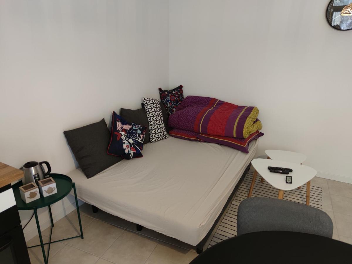 Studio De Charme, Au Calme Dans Le Vieux Chaumont Шомон Екстериор снимка